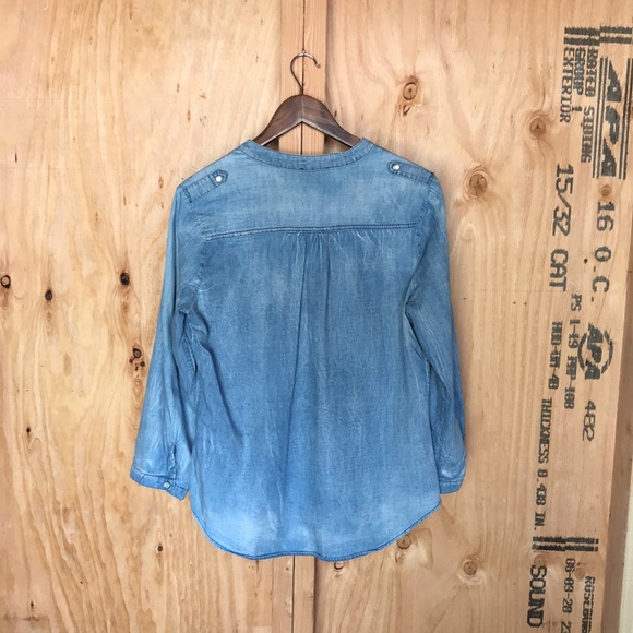 Audrey Ann Women’s Size M Denim V-Neck Tunic Roll-Up Sleeves - Picture 6 of 6